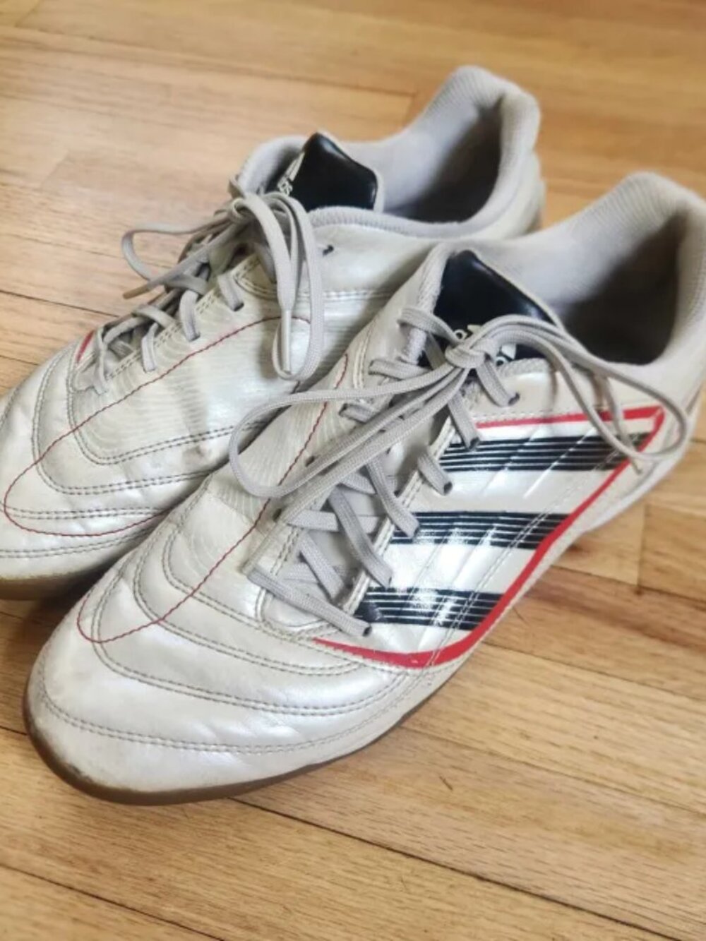 Adidas Predator Indoor Gumsole Shoes - Men’s US 9.5 - White/Black/Red